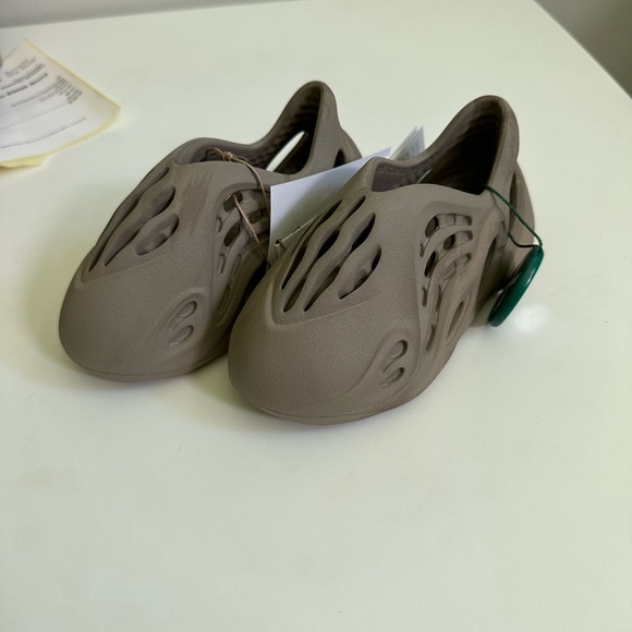 Adidas YZY FOAM RNR INFANT - Picture 5 of 5